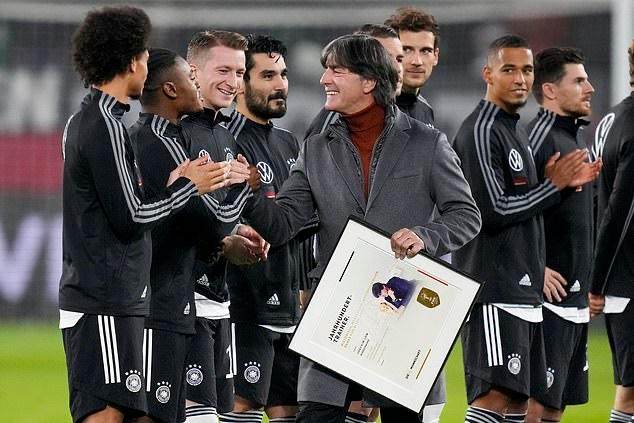 世界杯直播官网下载安装-德国队和勒夫说再见，勒夫不和执教说再见