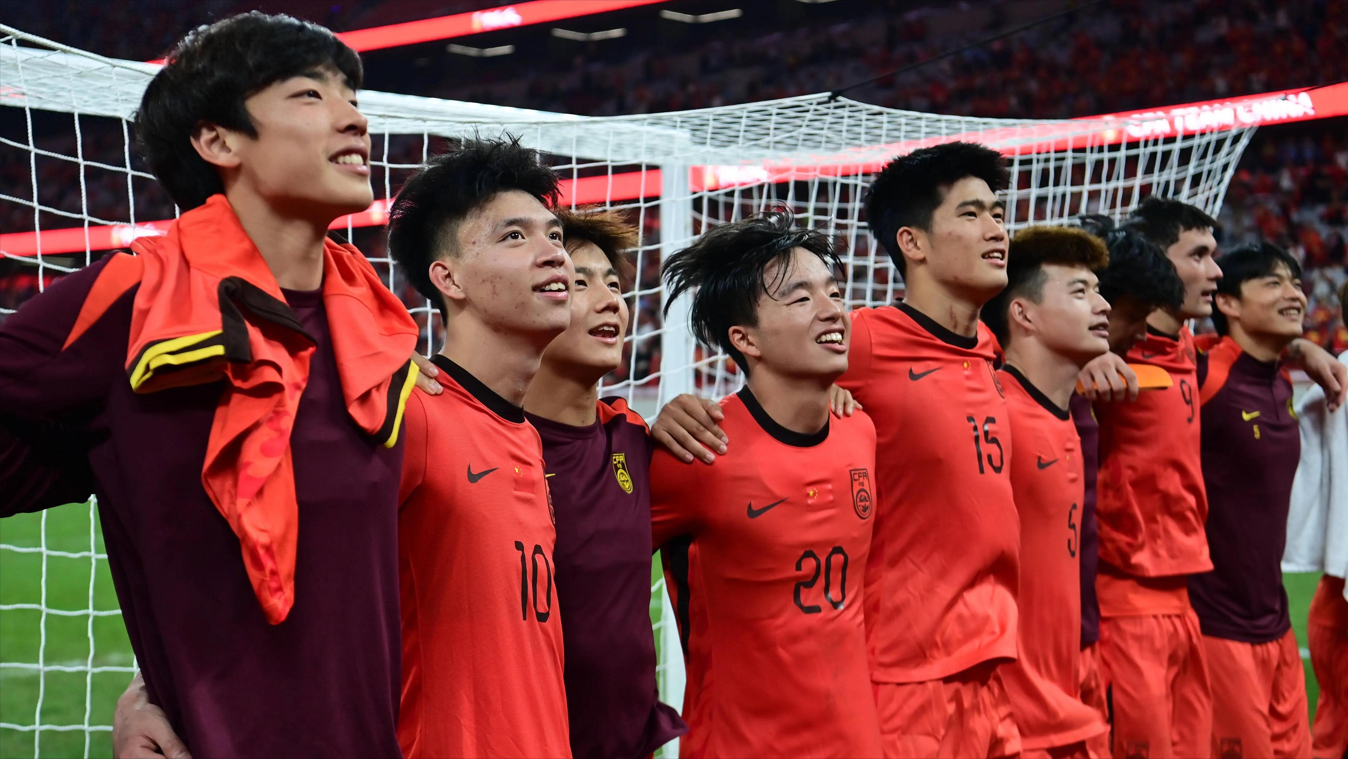 世界杯官方app下载入口-远离造神陷阱，央媒评U23男足进决赛，释放3大信号，风向又变了