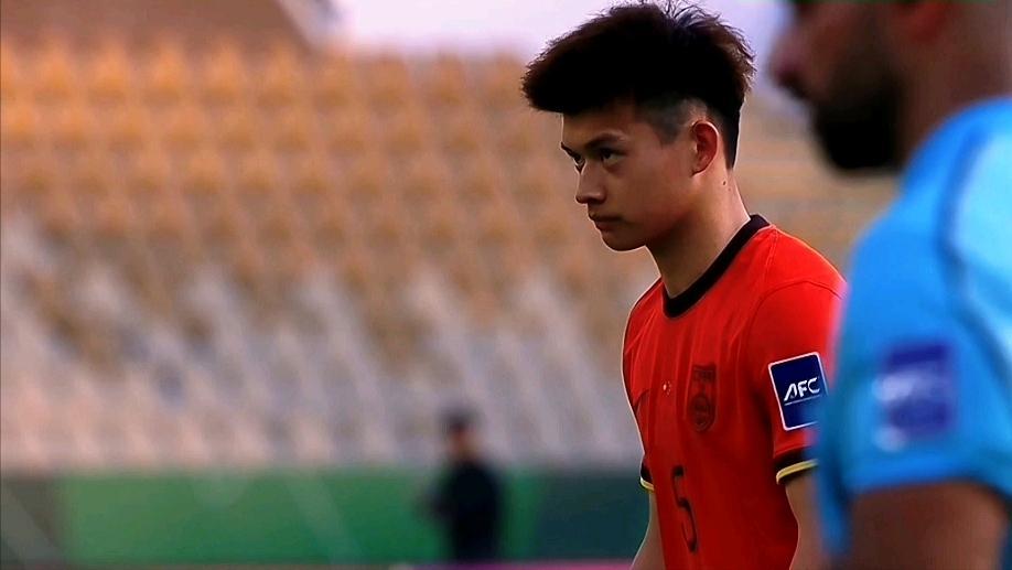 世界杯官方app下载入口-远离造神陷阱，央媒评U23男足进决赛，释放3大信号，风向又变了