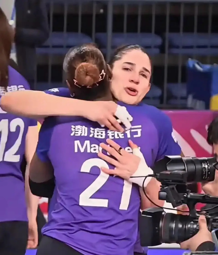 世界杯直播官网下载安装-十年九冠成过去！天津女排越打越差，根源全在青训被“透支”|江苏|全运会|苗子|冠军|球员_新浪体育_新浪新闻